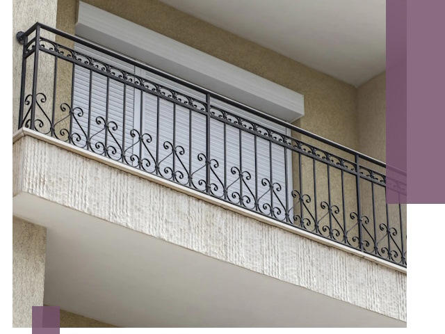 Балконные ограждения из металла и стекла в Киржаче для домов