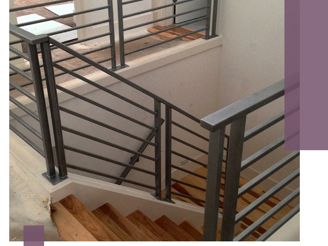 Изготовление поручней из металла и дерева в Киржаче